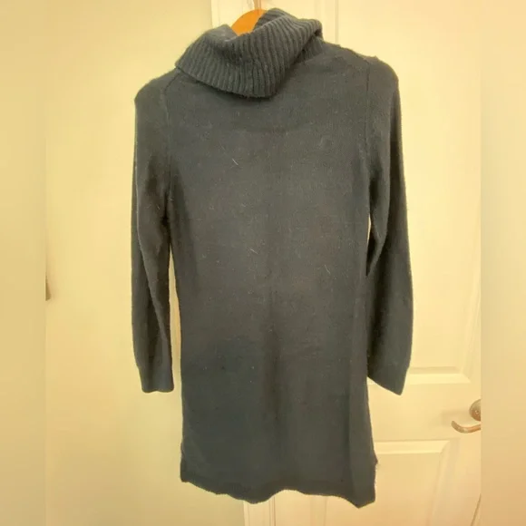 Banana Republic small tall sweater dress. Good condition. - Picture 5 of 6